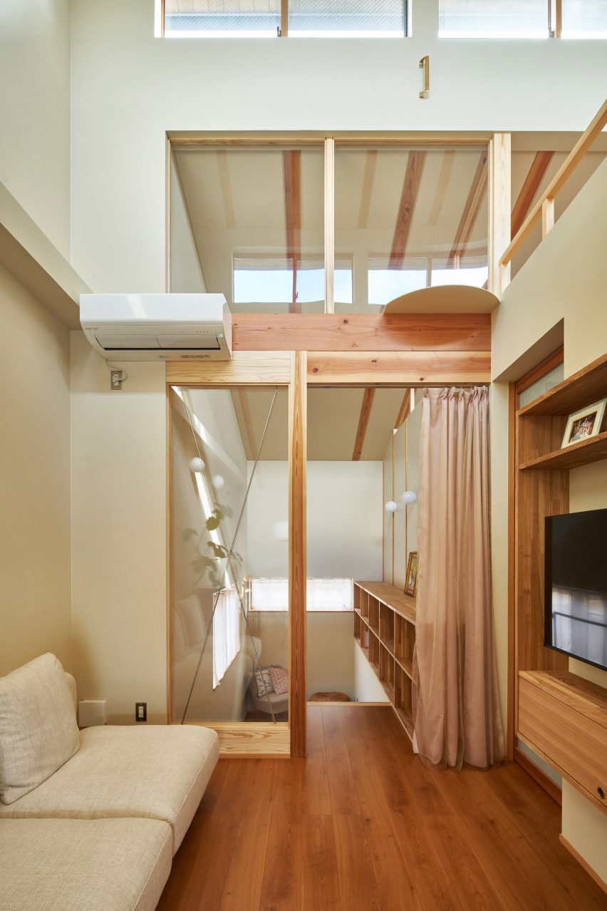 Sugi House in Kyoto by Ujizono Architects
