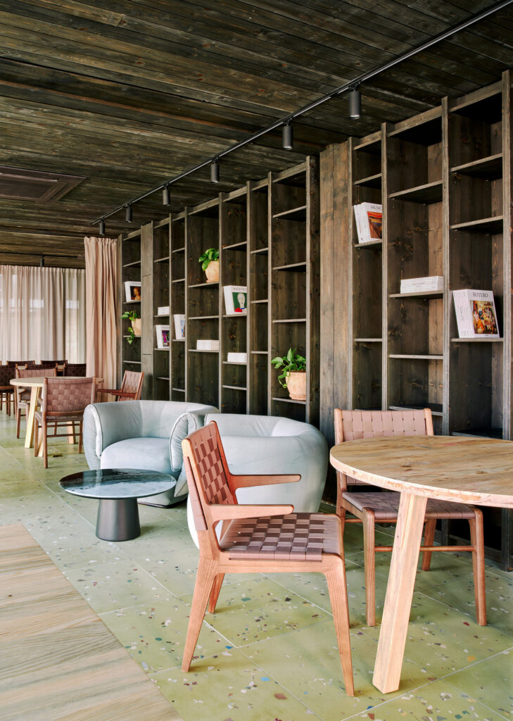 Co-working in Terreno Barrio Hotel in Palma by OHLAB