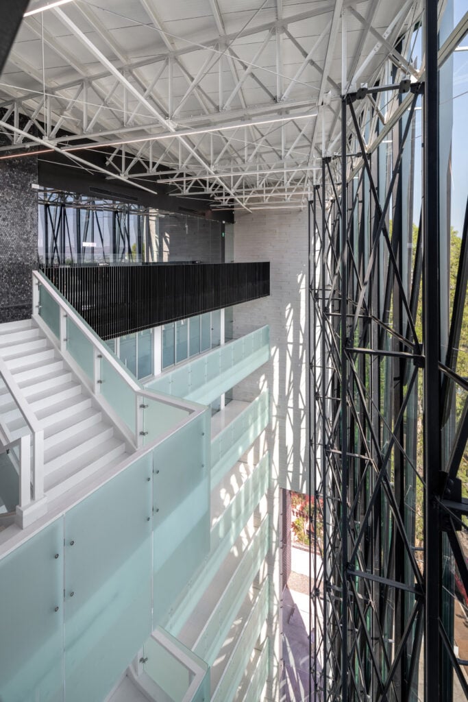 Jonathan Corral Arquitectos UAD Alamedas