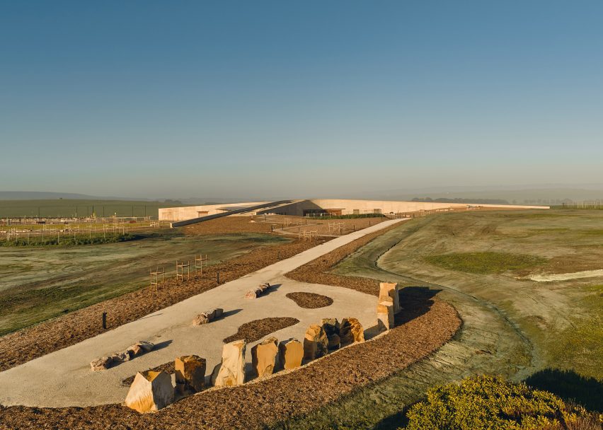 Twelve Apostles visitor centre by Grimshaw