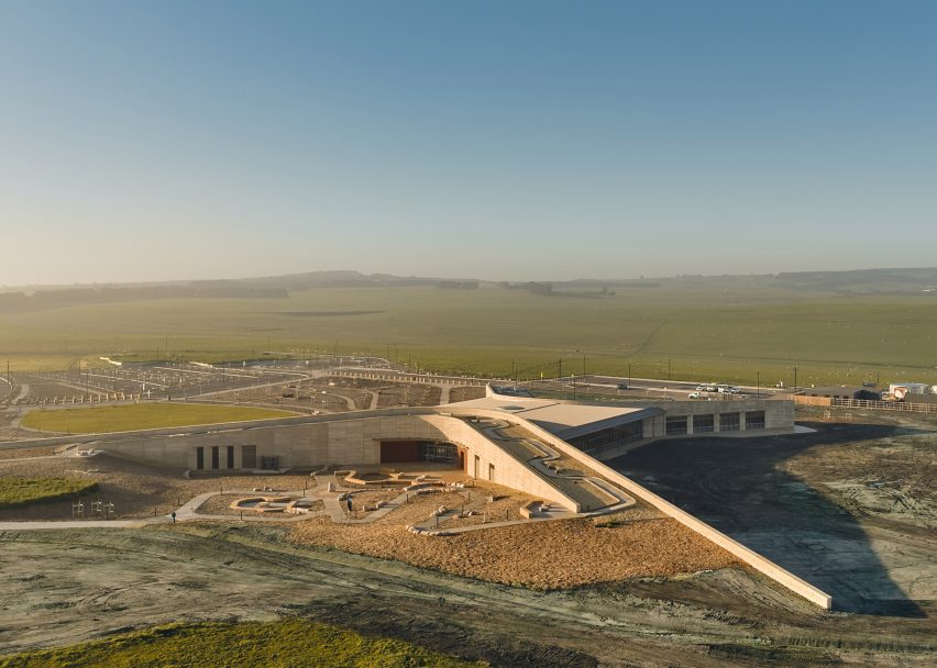 Twelve Apostles visitor centre by Grimshaw