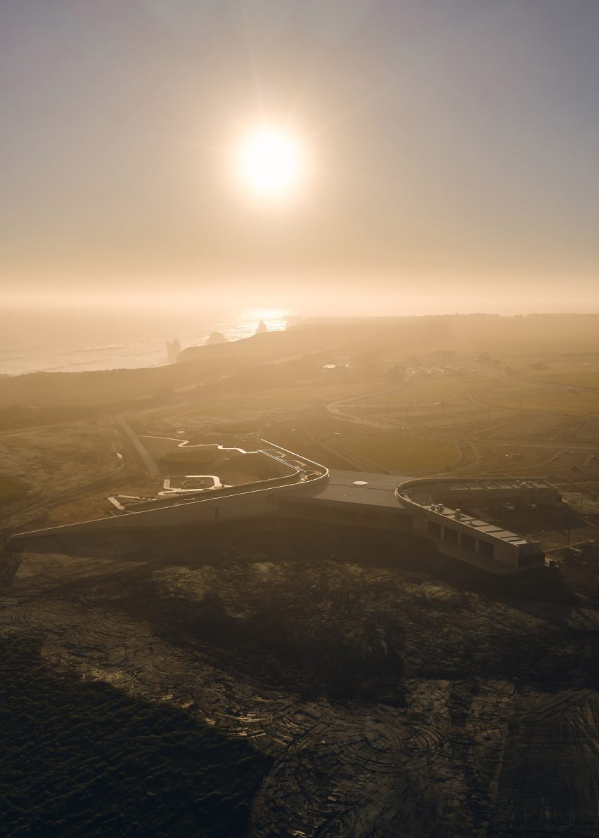 Twelve Apostles visitor centre by Grimshaw