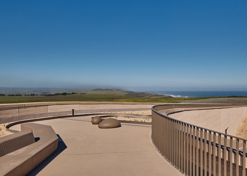 Twelve Apostles visitor centre by Grimshaw