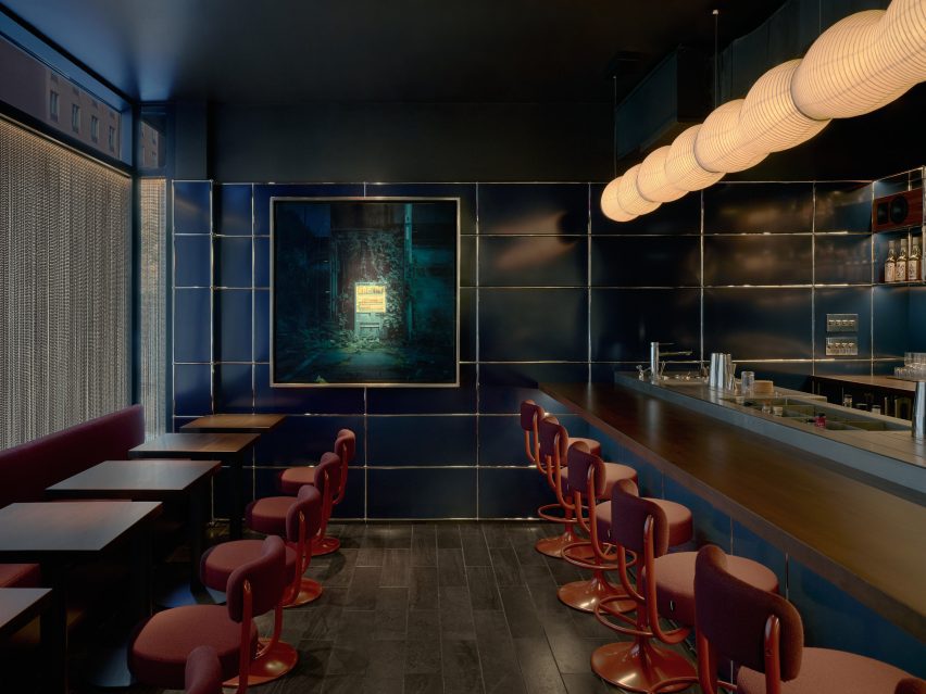 VV's cocktail bar