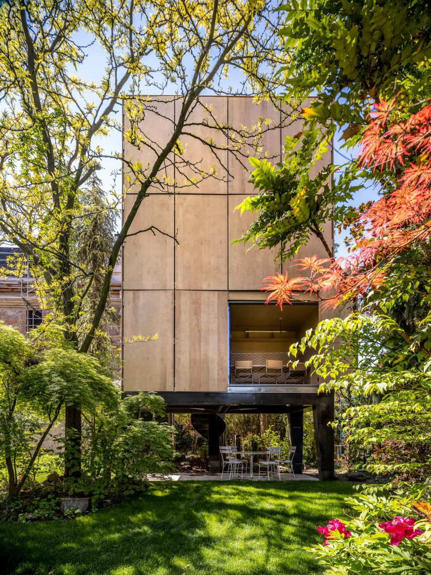 Wardrobe House by Šépka Architekti